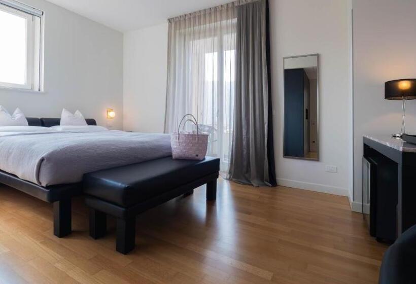 בית מלון כפרי Tobago