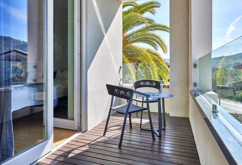 בית מלון כפרי Tobago