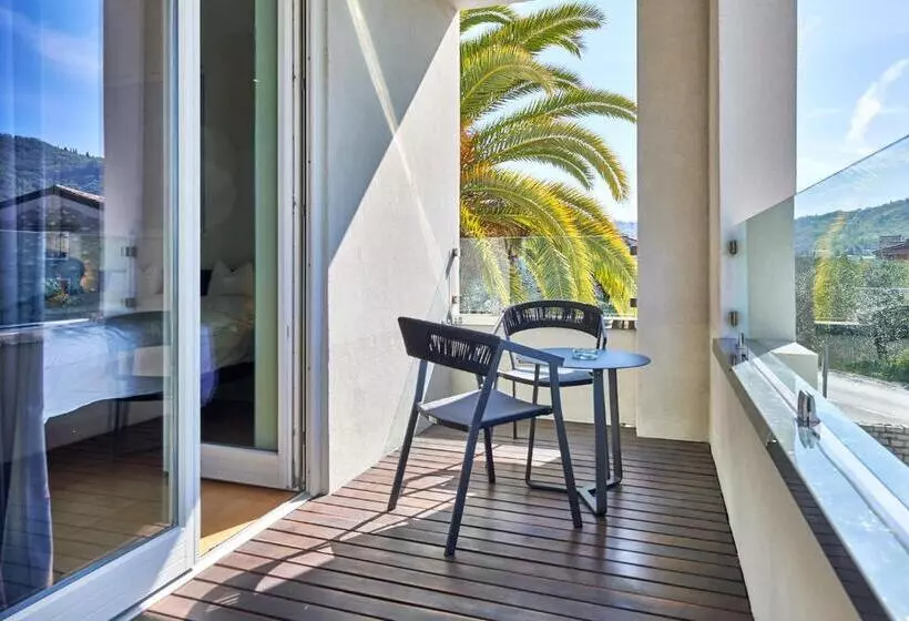 בית מלון כפרי Tobago