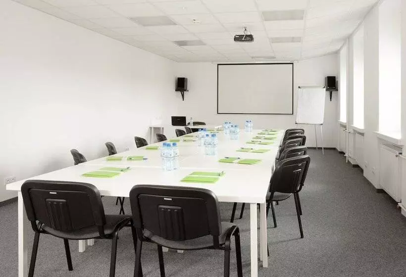 Hotel Traffic Poznań Stare Miasto