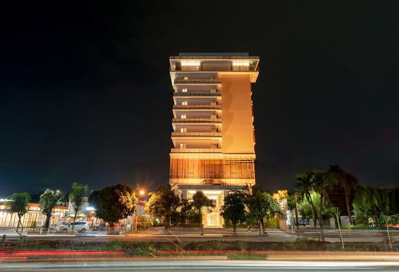 The Capital Hotel Surabaya