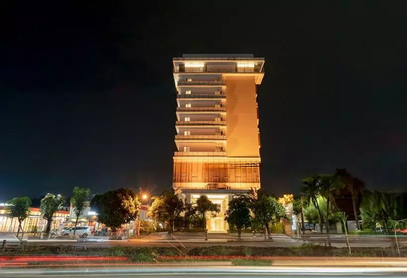 The Capital Hotel Surabaya