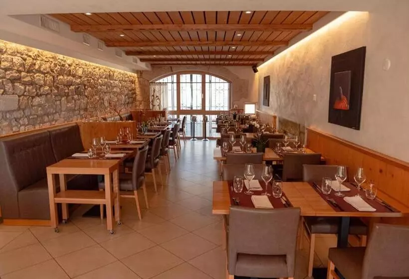 ホテル Auberge Le Relais