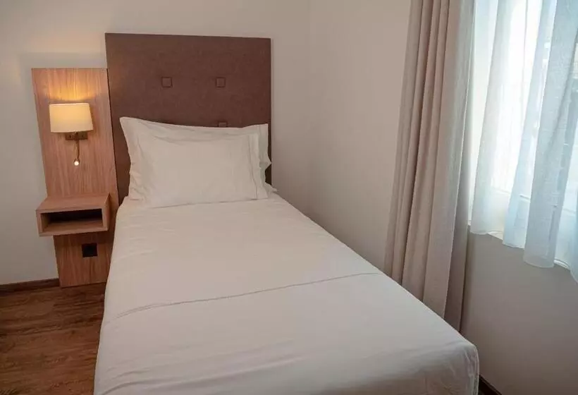 ホテル Auberge Le Relais