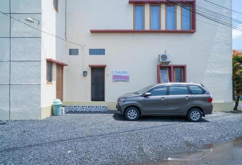 בית מלון כפרי Koolkost Syariah Near Jalan Ahmad Yani Banjarmasin 2