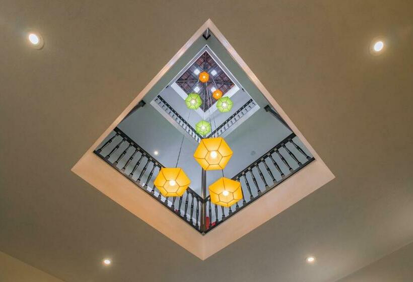 Hôtel Aura By Woco Stays