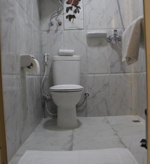 هتل Hostel Sunset Down Town