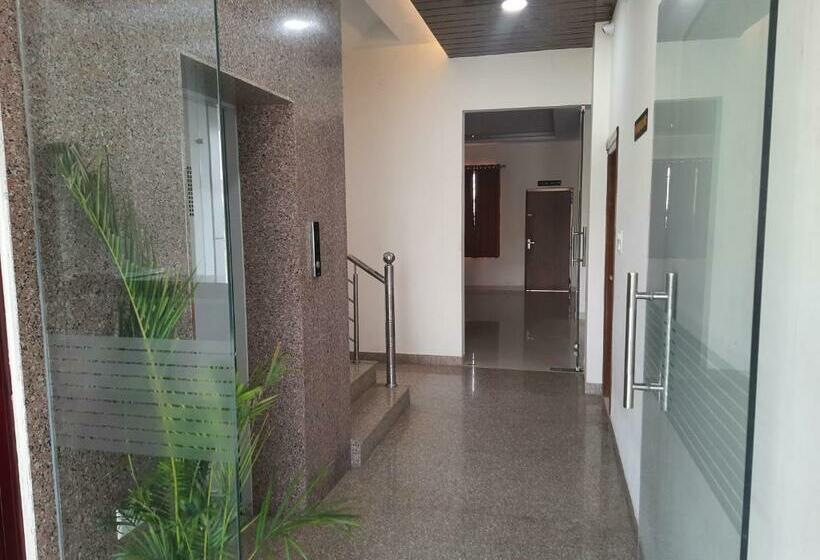 فندق The Knights  Inn