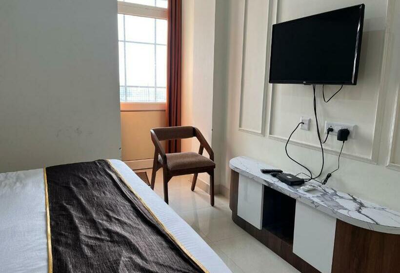 فندق The Knights  Inn