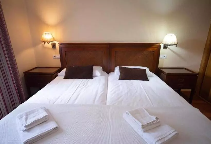 ペンション Cabalo Furado Tui