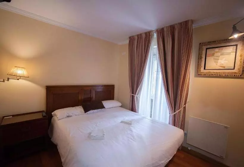 ペンション Cabalo Furado Tui