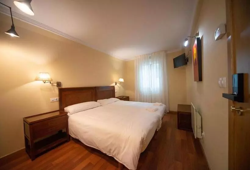 ペンション Cabalo Furado Tui