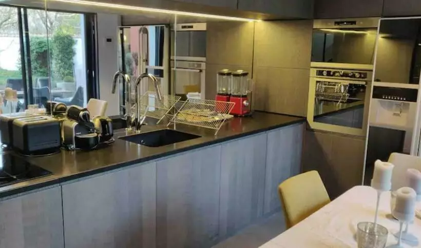 پانسیون Suite La Baronne Gîte Du Petit Hutin