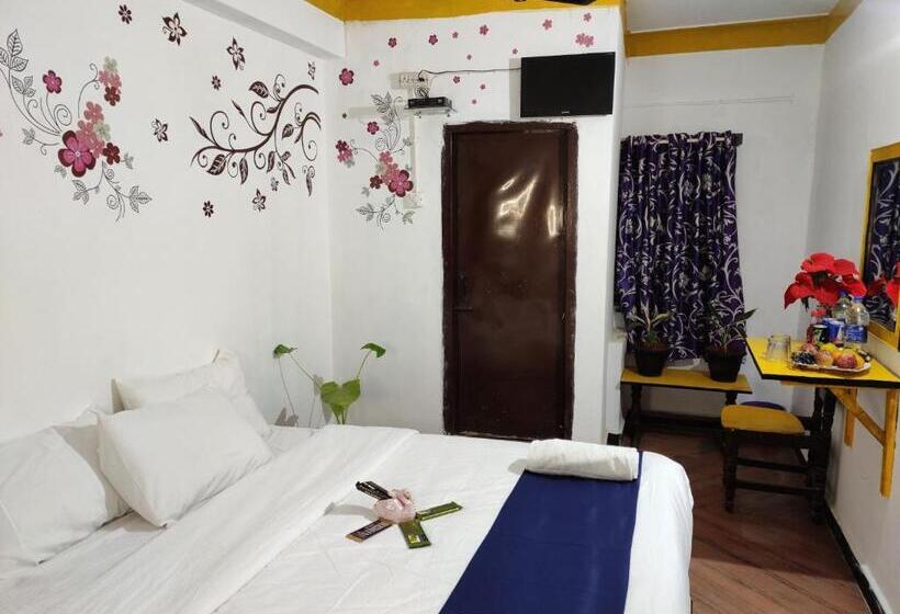 Hotel Adh K F International   Budget