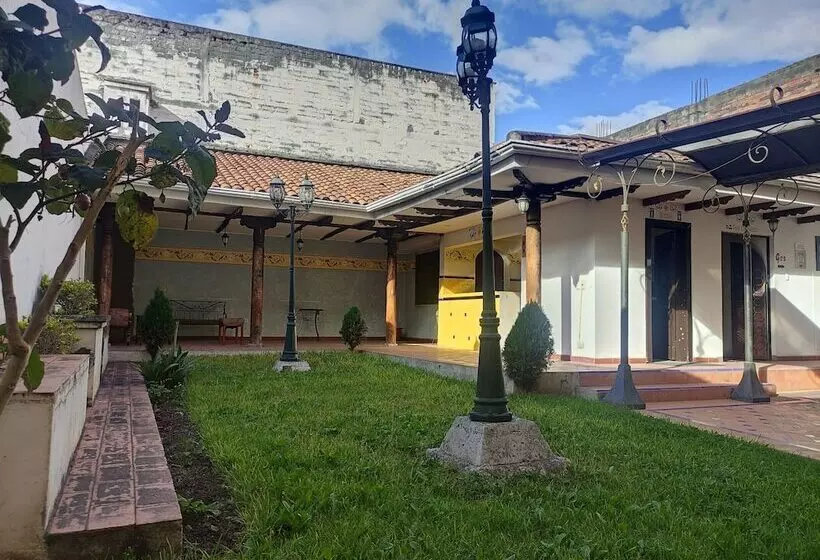 Hotelli Sa By Raymipampa