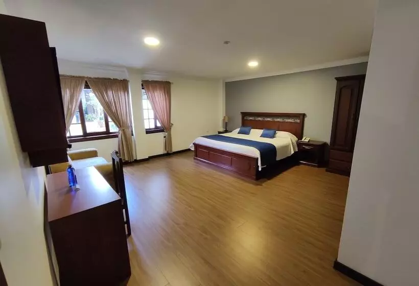 Hotelli Sa By Raymipampa