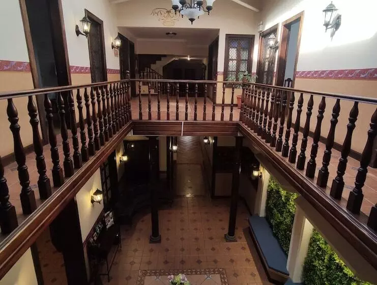 Hotelli Sa By Raymipampa