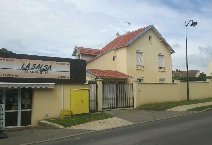 פנסיון 7 Minutes De L Aéroport De Cdg 3