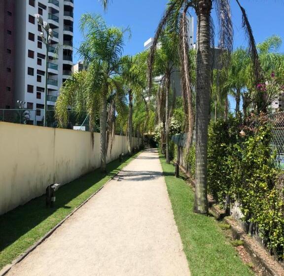 Boulevard Riviera Flat