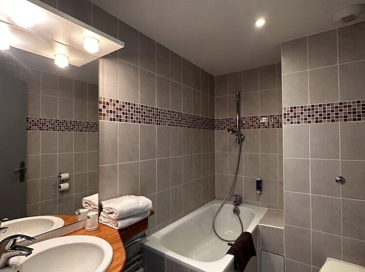 Brit Hotel La Ferté Sous Jouarre