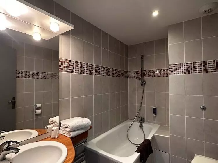 Brit Hotel La Ferté Sous Jouarre