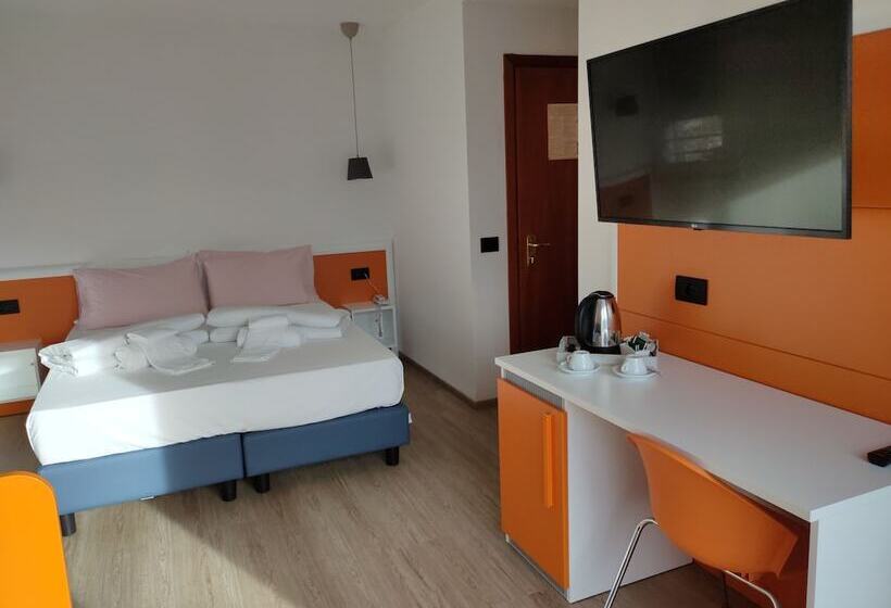 호텔 Albergo Al Salus