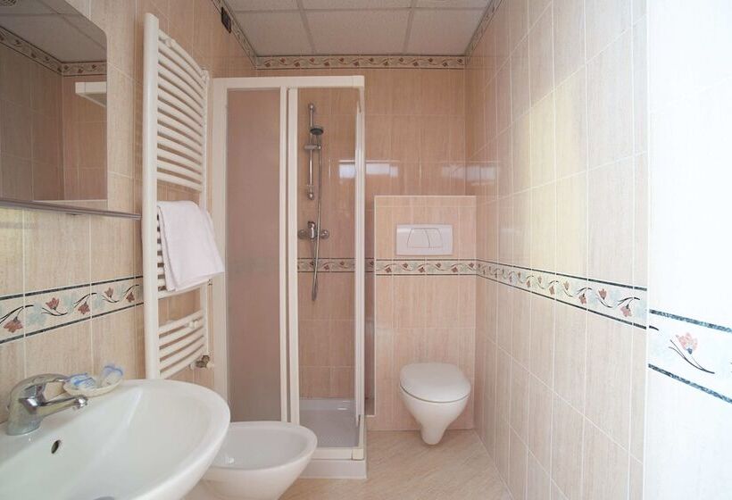 호텔 Albergo Al Salus