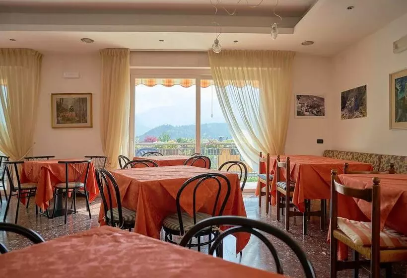 ホテル Albergo Al Salus