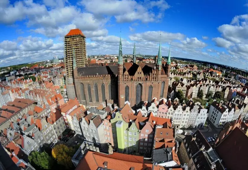 בית מלון כפרי Artus Old Town