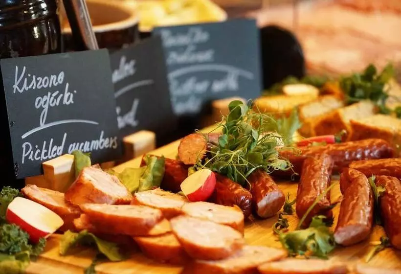 בית מלון כפרי Artus Old Town