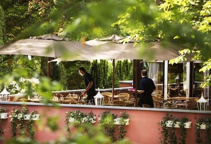 هتل Auberge De La Gaichel