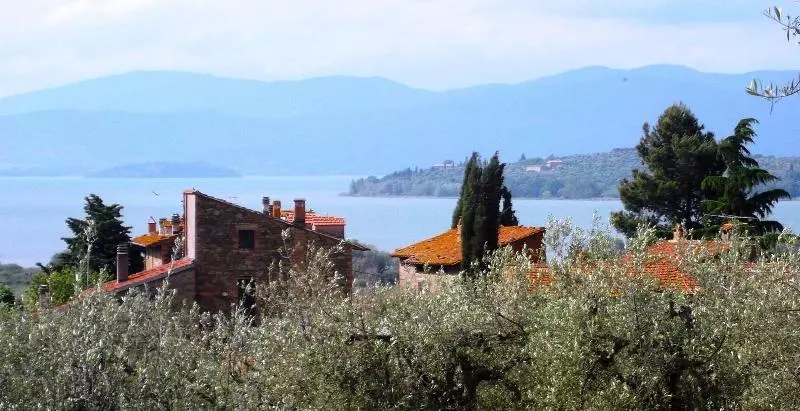 ホテル Borgo Cenaioli