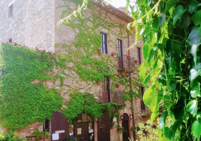 בית מלון כפרי Borgo Cenaioli