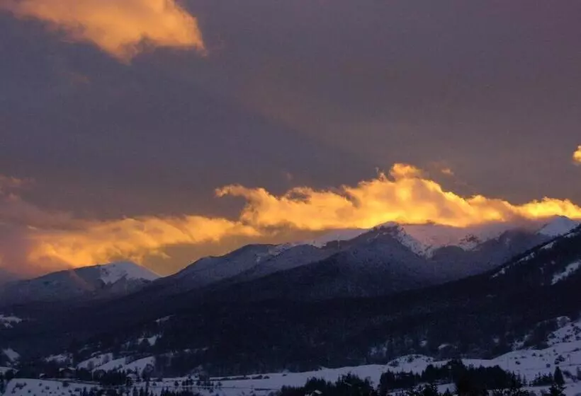 בית מלון כפרי Cocoon Garden