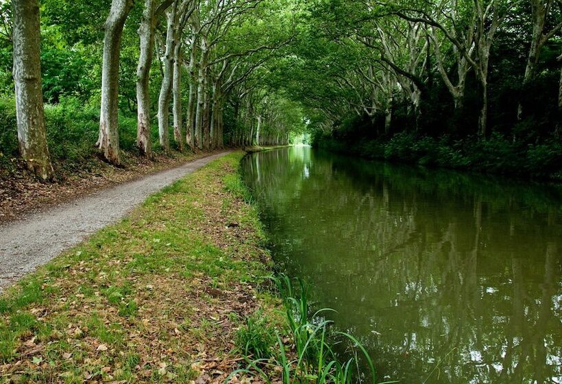 هتل De La Bastide