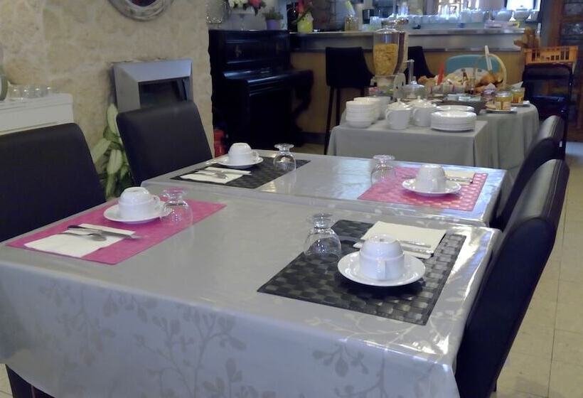 هتل De La Bastide