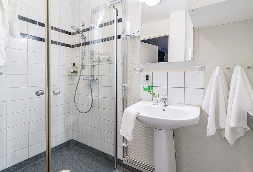 ホテル Fagersta Wardshuset C. Dickens