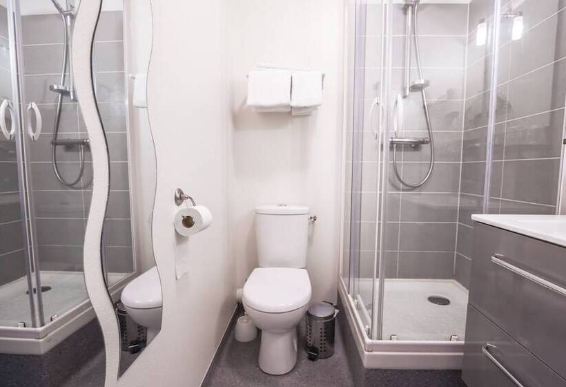 בית מלון כפרי Hôtel De La T.a