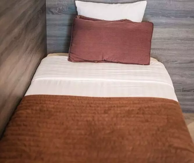 בית מלון כפרי Hôtel De La T.a