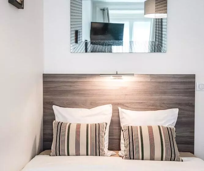 בית מלון כפרי Hôtel De La T.a