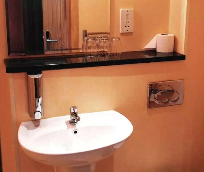 Hotelli Newcastle Jesmond