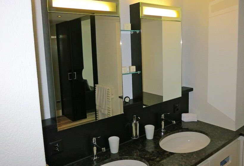 Отель Restaurant Vogelsang