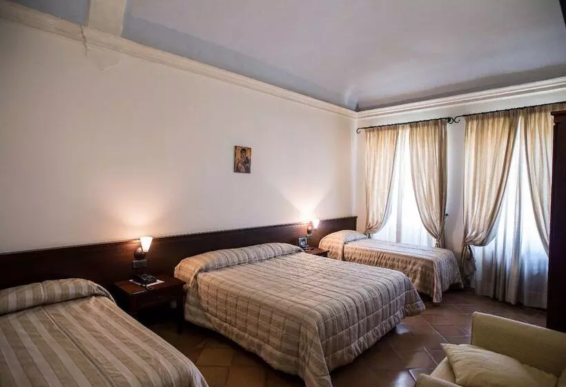 ホテル San Claudio