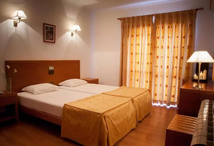 Отель Santa Mafalda