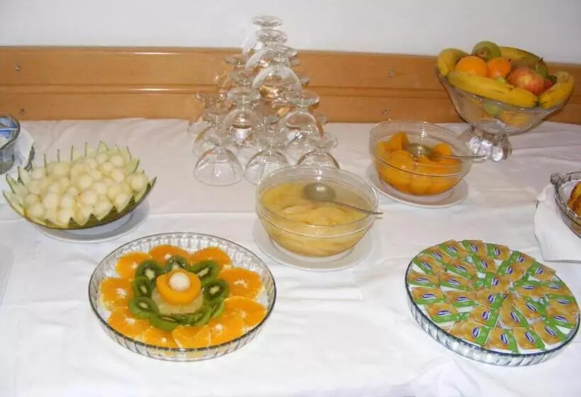 Отель Santa Mafalda