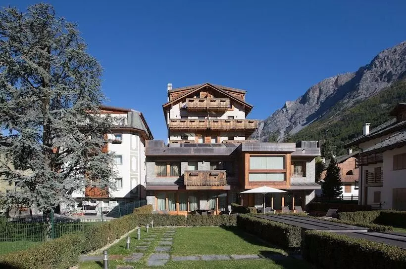 Hotelli Sottovento Luxury Hospitality