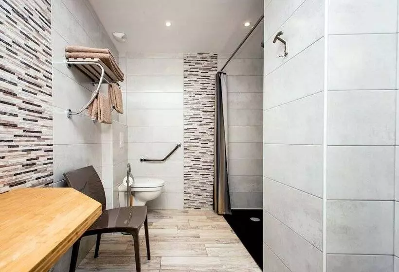 ホテル The Originals Boutique, Hôtel De La Baie De Morlaix