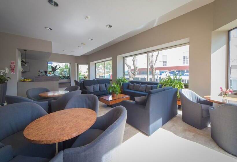 Mediterraneo Hotel & Suites