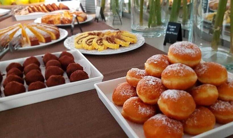 Mediterraneo Hotel & Suites