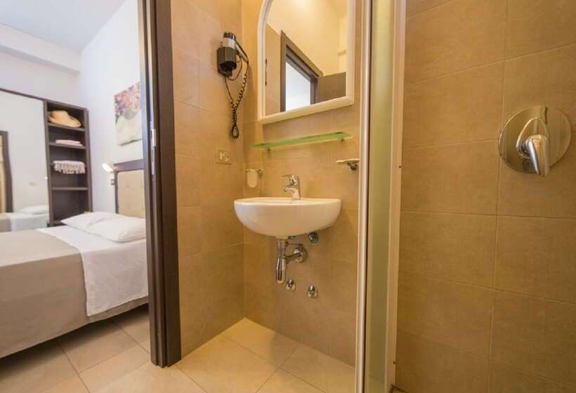 Mediterraneo Hotel & Suites